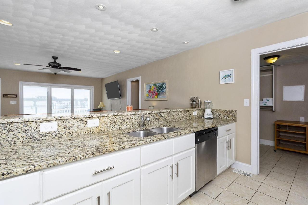 Water Front Delight On The Bay Home Norfolk Exterior foto